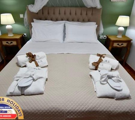 Hellenic Estate Suites Palaiontsiflikion Ngoại thất bức ảnh