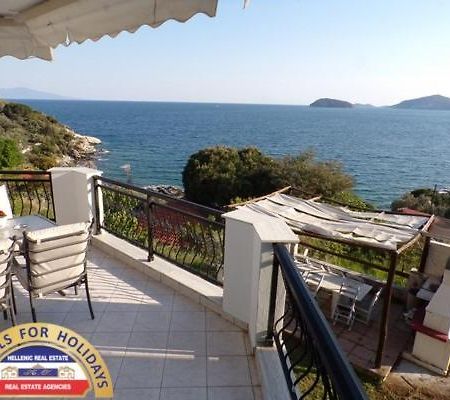 Hellenic Estate Suites Palaiontsiflikion Ngoại thất bức ảnh