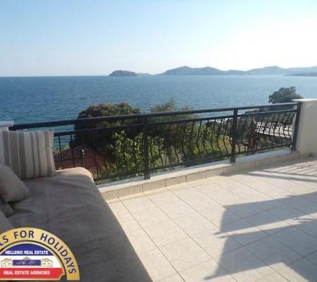 Hellenic Estate Suites Palaiontsiflikion Ngoại thất bức ảnh